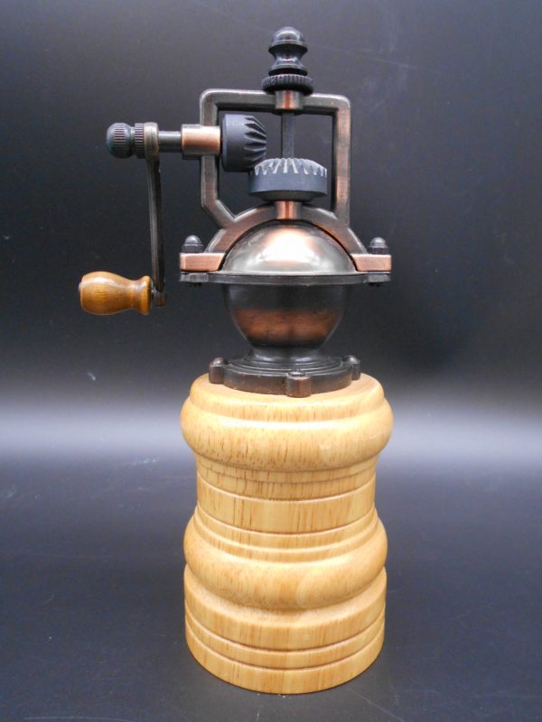 steampunk-grinder-1-dj-treasures-under-sugar-loaf-winona-minnesota-antiques-collectibles-crafts