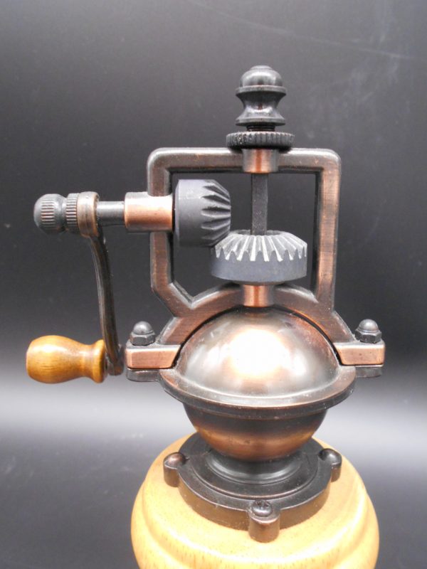 steampunk-grinder-2-dj-treasures-under-sugar-loaf-winona-minnesota-antiques-collectibles-crafts