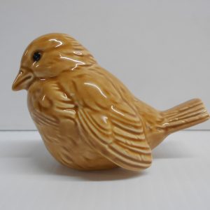 goebel-light-brown-bird-with-tucked-head-jj-treasures-under-sugar-loaf-winona-minnesota-antiques-collectibles-crafts