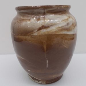 brown-white-vase-2-dj-treasures-under-sugar-loaf-winona-minnesota-antiques-collectibles-crafts