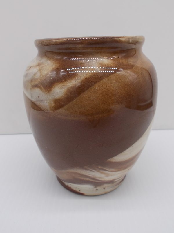 brown-white-vase-3-dj-treasures-under-sugar-loaf-winona-minnesota-antiques-collectibles-crafts