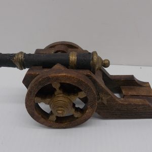 cannon-1-dj-treasures-under-sugar-loaf-winona-minnesota-antiques-collectibles-crafts